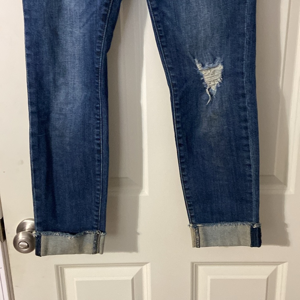 Kut “Amy” crop with cuff. , like new..2 pair. One pair has torn left knee - Picture 4 of 7